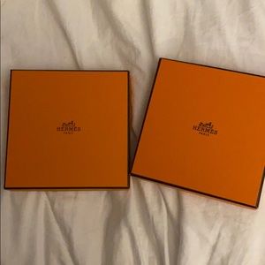 Pair of hermes boxes!!  Stack on a shelf 5x5